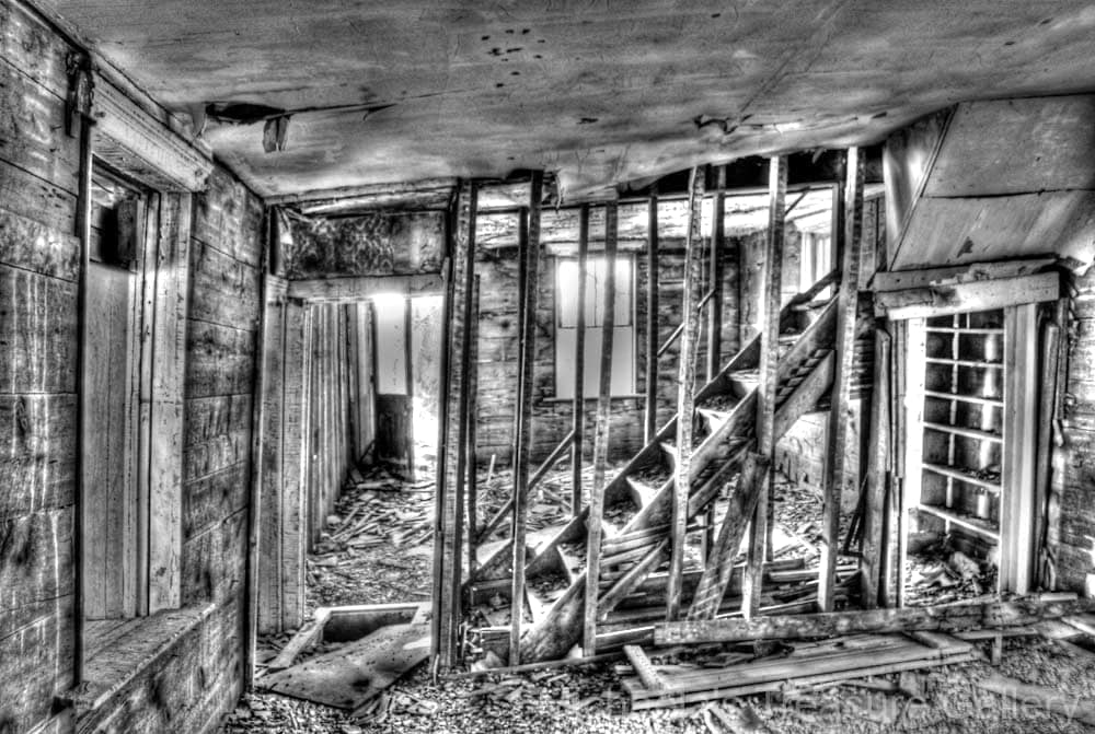 stairway_tonemapped