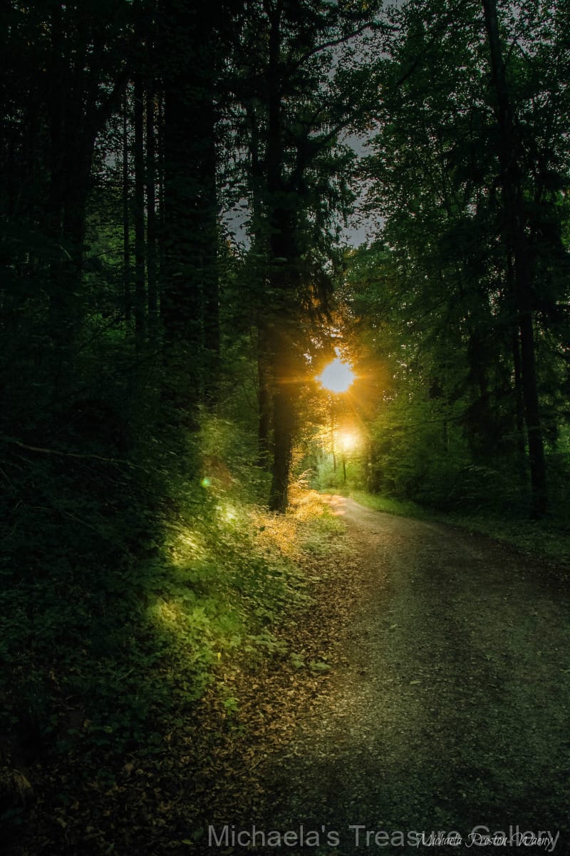 1_There-is-always-a-Light